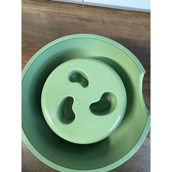 NEW Martha Stewart Pets Dog Bowl Cat Bowl Slow Feeder Slow Eating Green - Picture 3 of 8